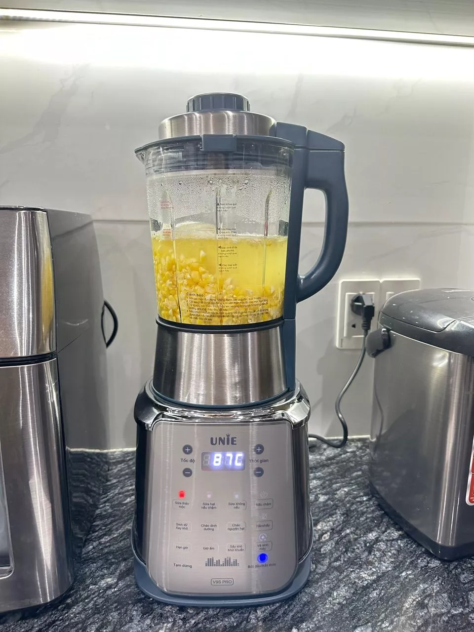 máy làm sữa hạt unie v9s pro có tốt không